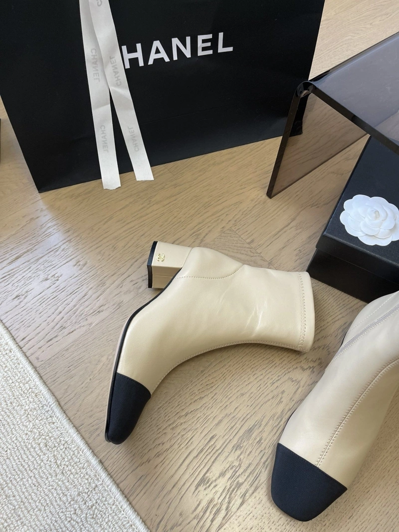 Trendy Chxnxl Boots 126409