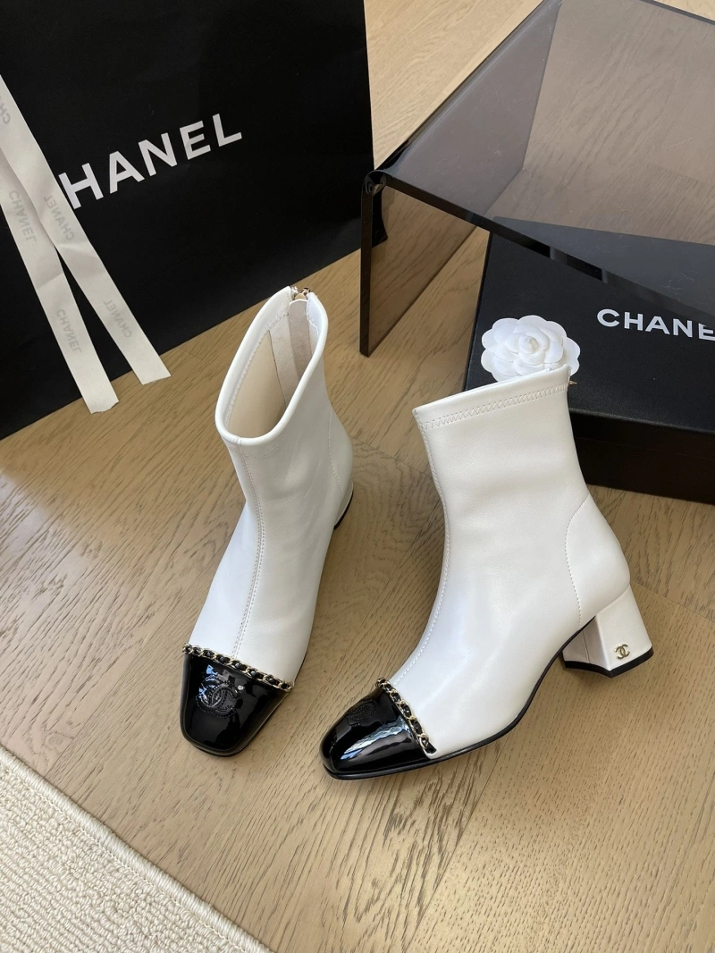 Sophisticated Chxnxl Boots 126394