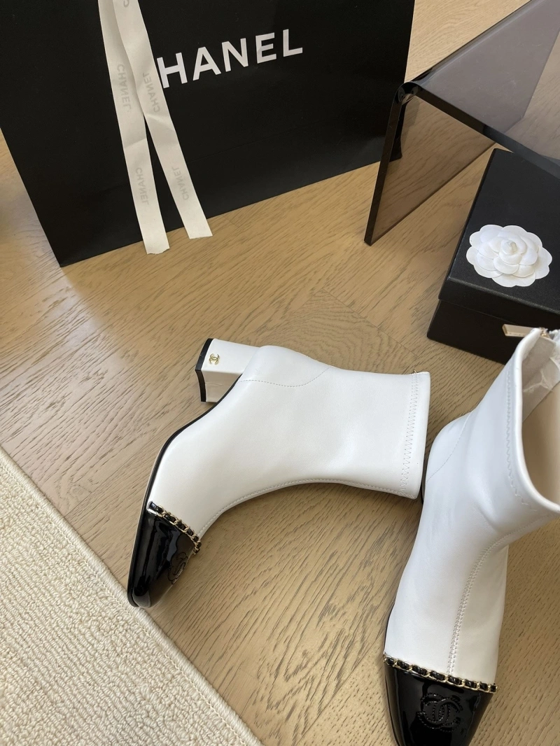 Sophisticated Chxnxl Boots 126394
