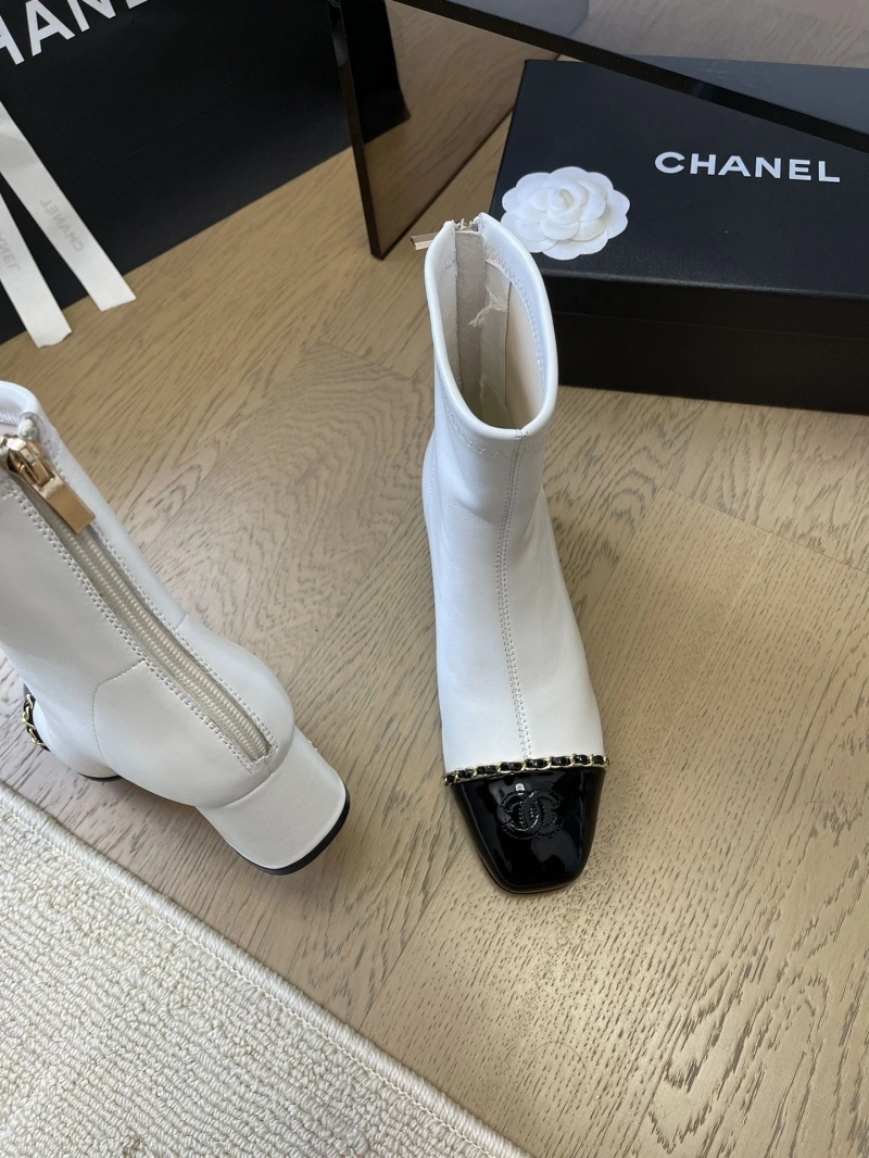 Sophisticated Chxnxl Boots 126394