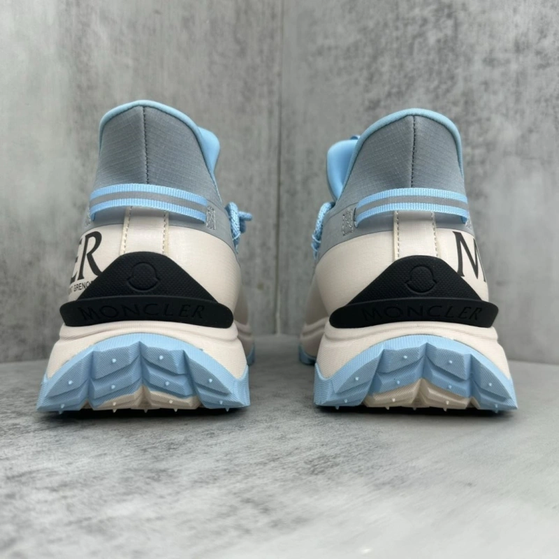 Flexible Mxnclxr Sneakers 197601