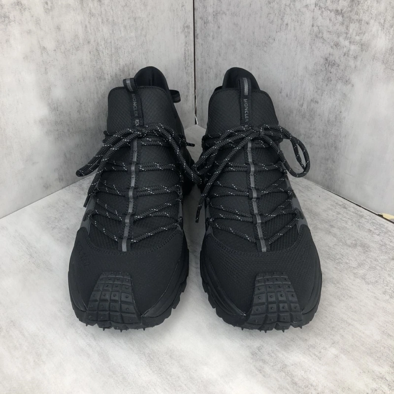AllSeason Mxnclxr Sneakers 197600