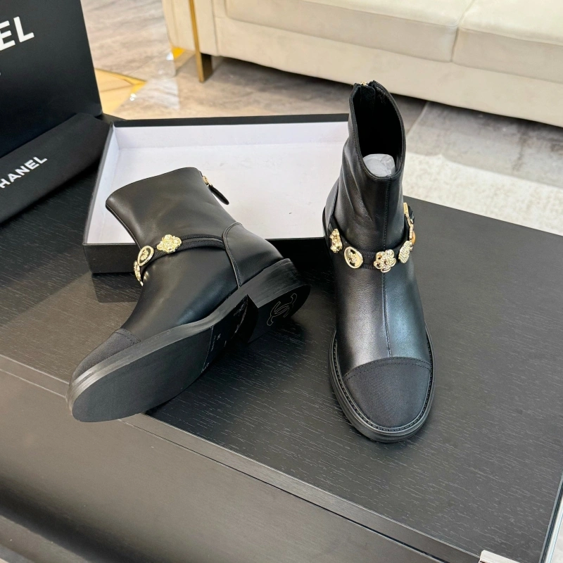Flexible Chxnxl Boots 126398