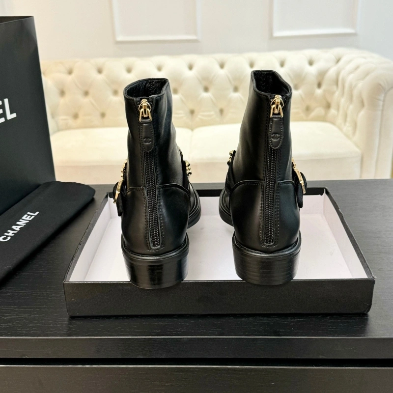 Flexible Chxnxl Boots 126398