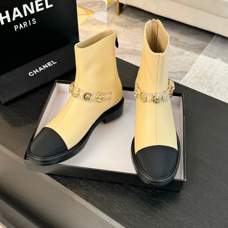 EyeCatching Chxnxl Boots 126405