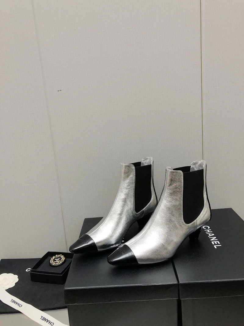 Comfortable Chxnxl Boots 126410