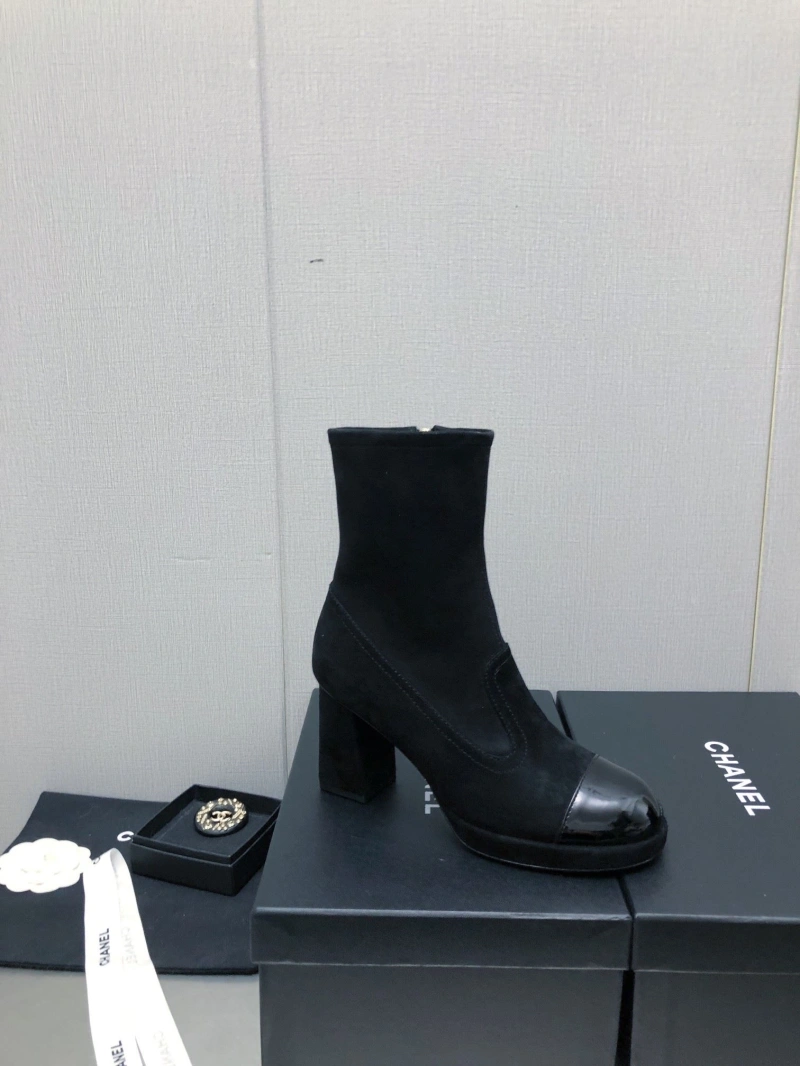 Trendsetting Chxnxl Boots 126411