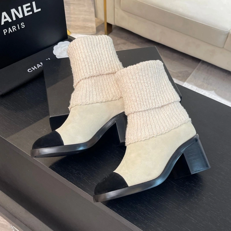 Minimalist Chxnxl Boots 126375