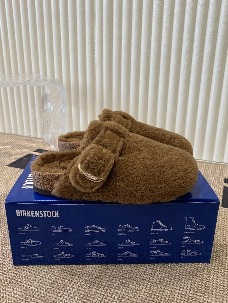 Trendy Othxr Slippers 214917