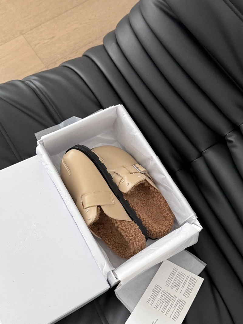 Compact Othxr Slippers 214905