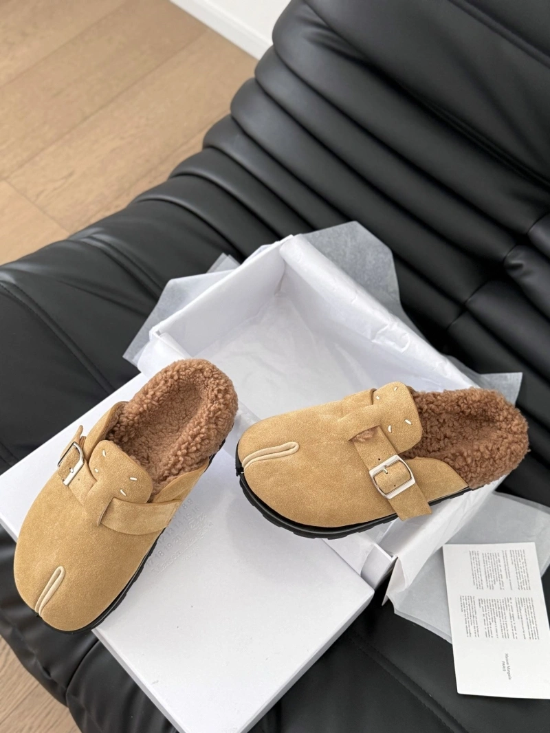 Othxr Slippers TopPick 214901