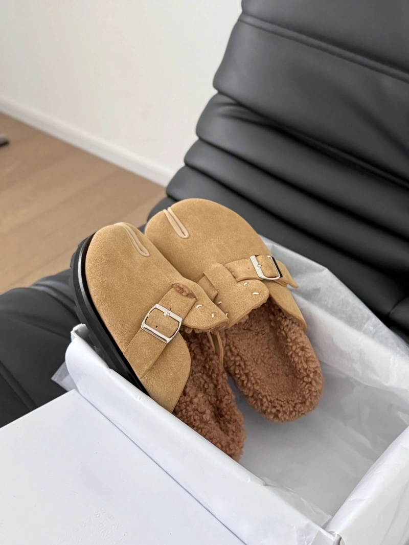 Othxr Slippers TopPick 214901