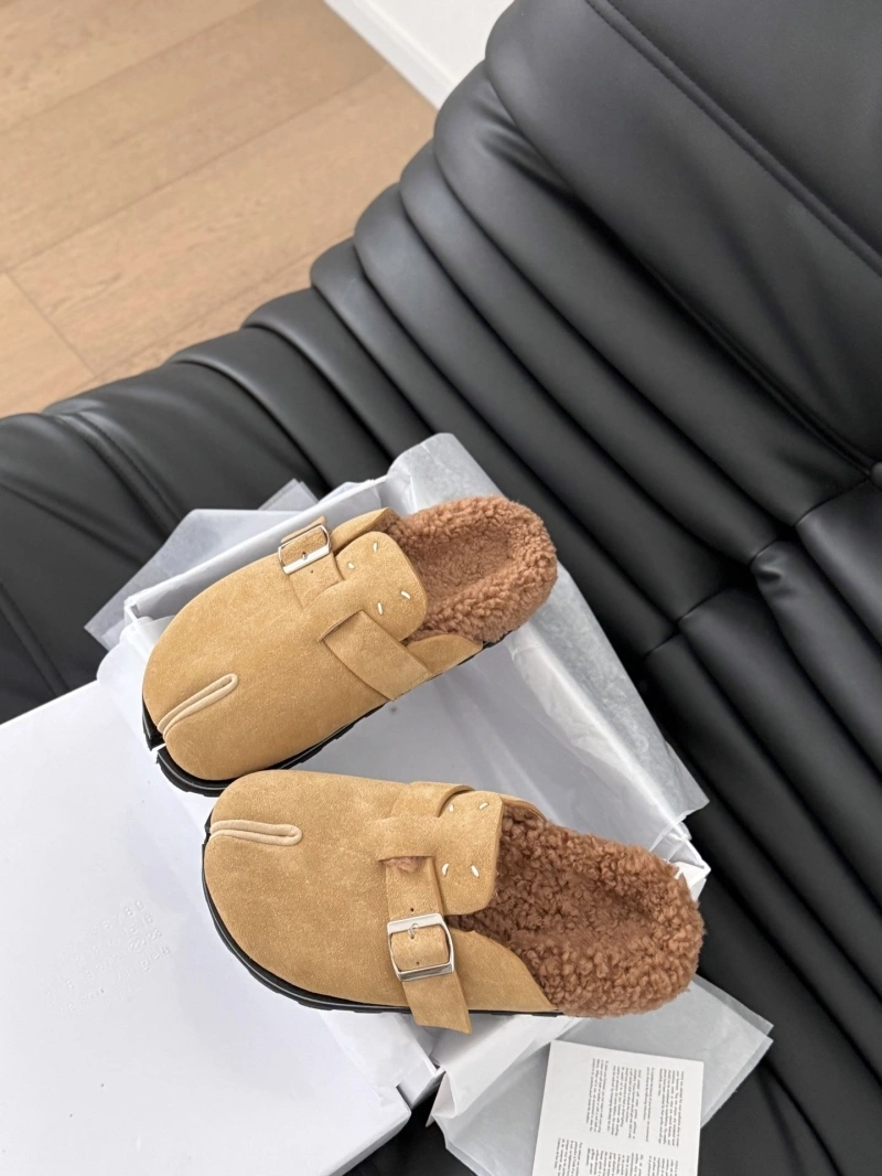 Othxr Slippers TopPick 214901