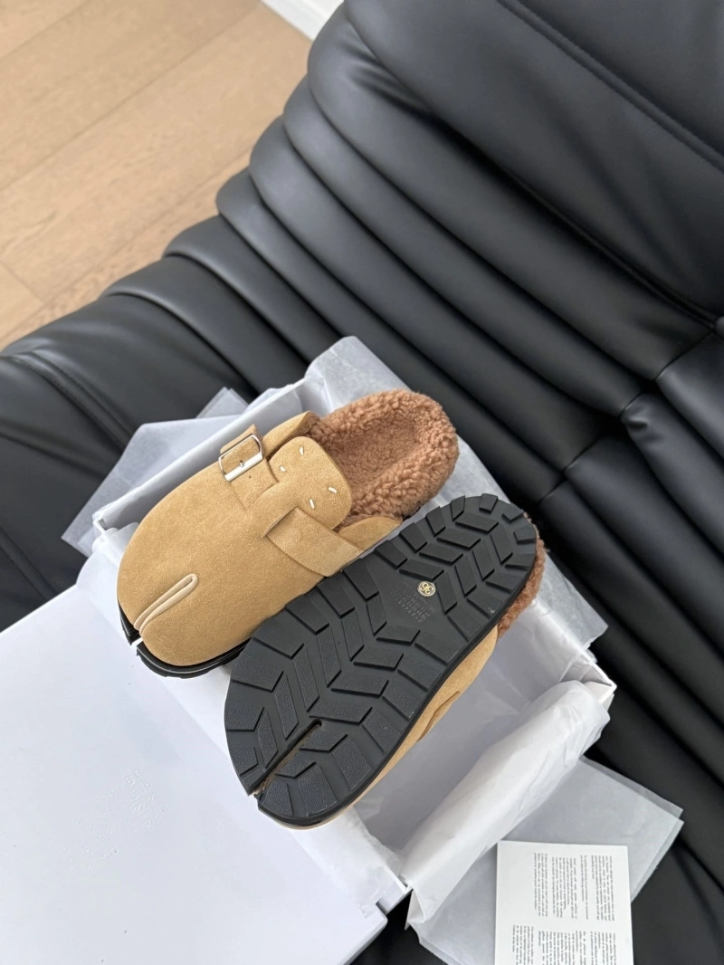 Othxr Slippers TopPick 214901