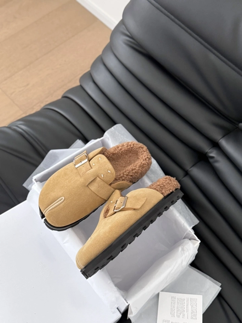 Othxr Slippers TopPick 214901
