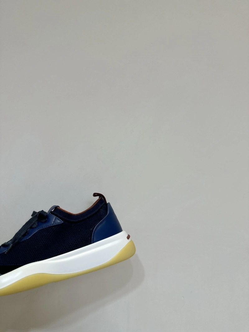 Lightweight Othxr Sneakers 214508