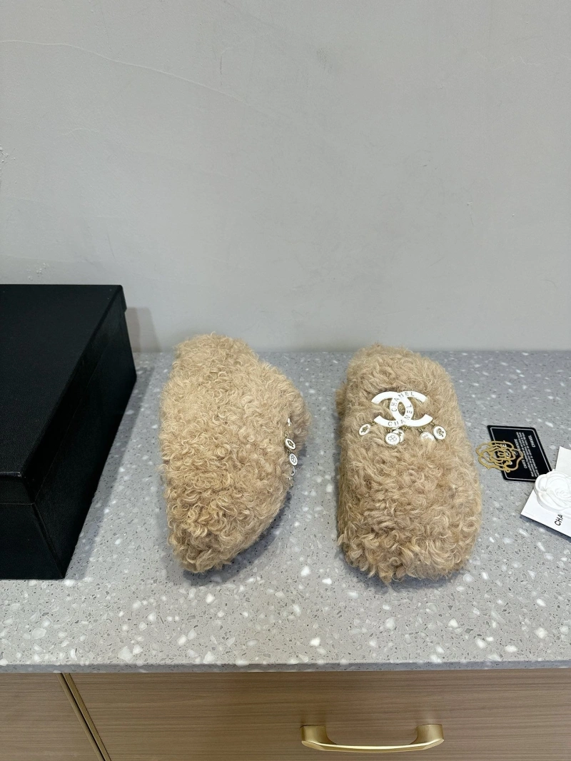 Reliable Chxnxl Slippers 126053