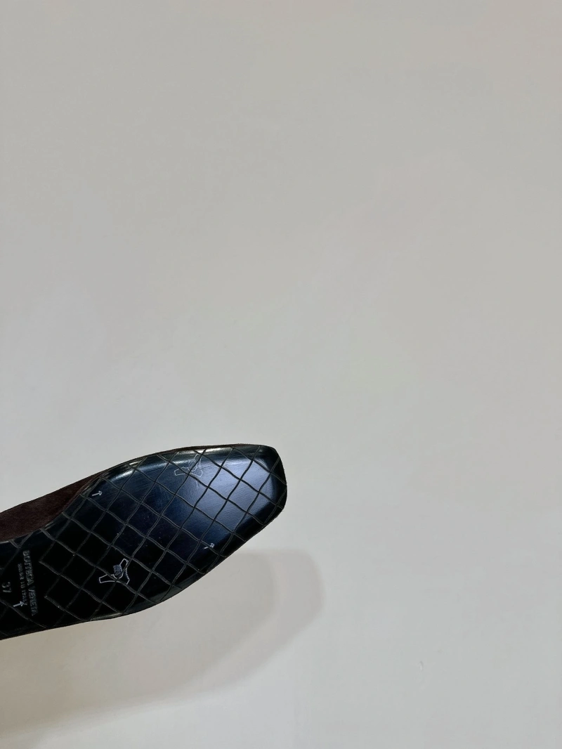 Durable Bxttxga Vxnxta Leather Shoes 113076