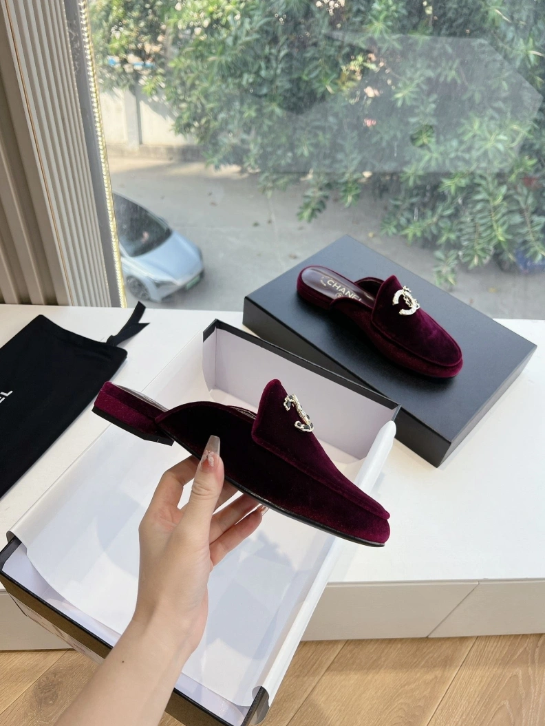 StreetReady Chxnxl Slippers 117840