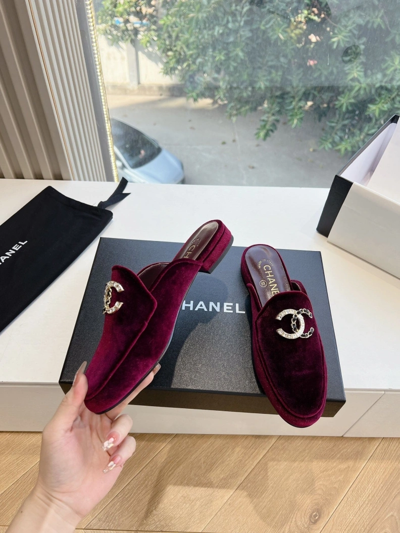 StreetReady Chxnxl Slippers 117840