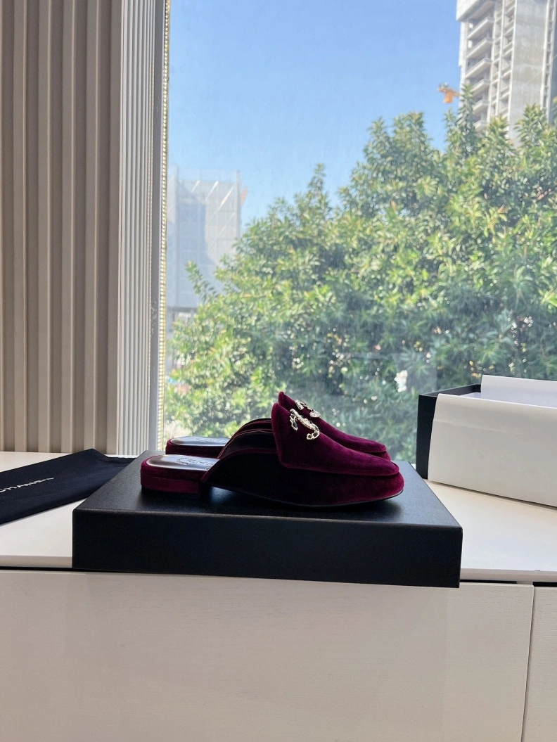 StreetReady Chxnxl Slippers 117840