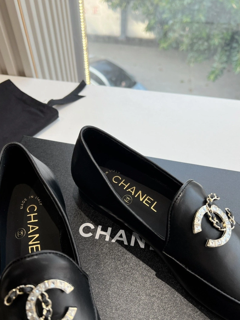 Sleek Chxnxl Leather Shoes 117879