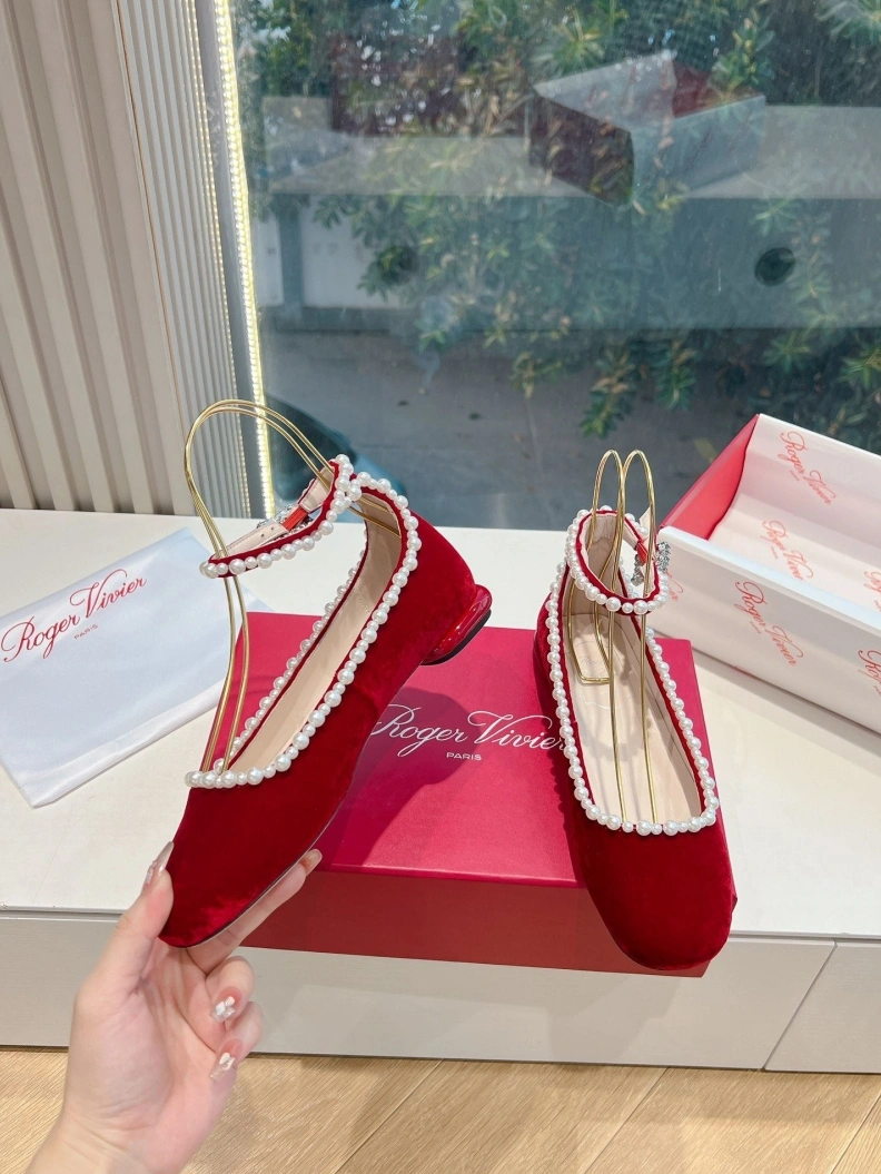 Bold Vxlxntino Sandals 228742
