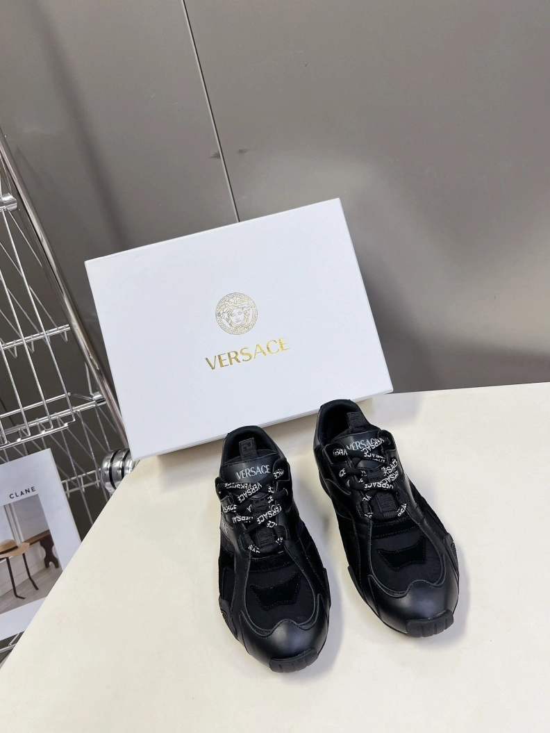 Sophisticated Gxvxnchy Sneakers 151773