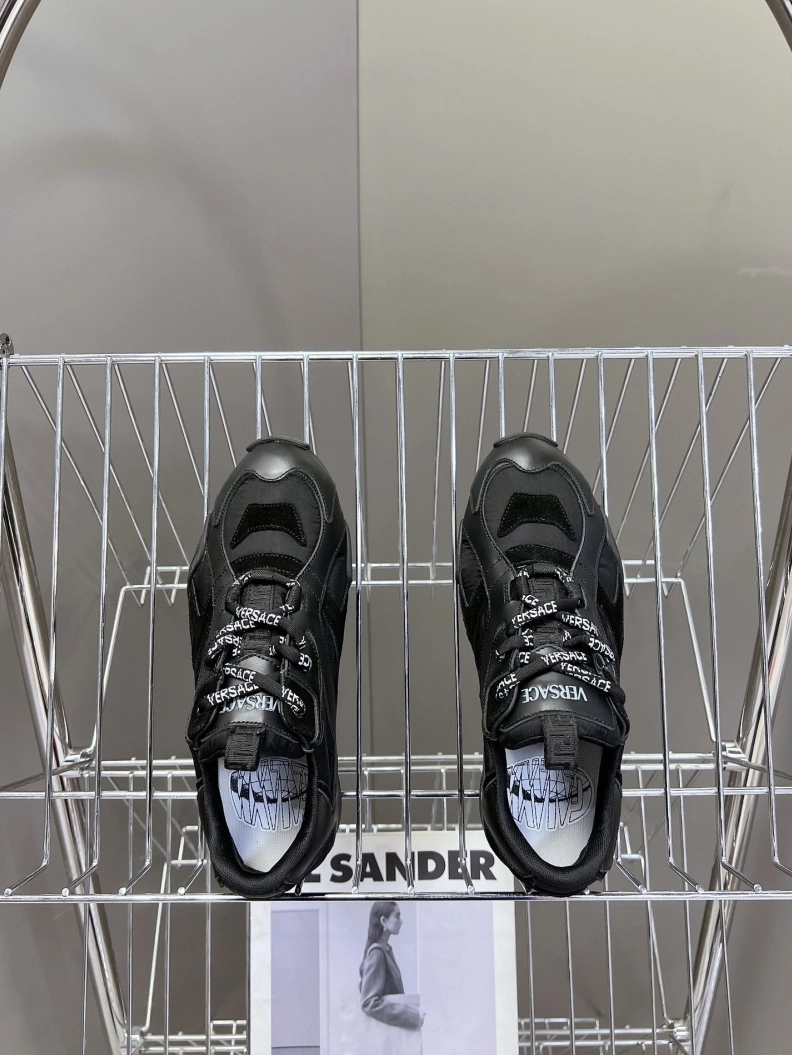 Sophisticated Gxvxnchy Sneakers 151773