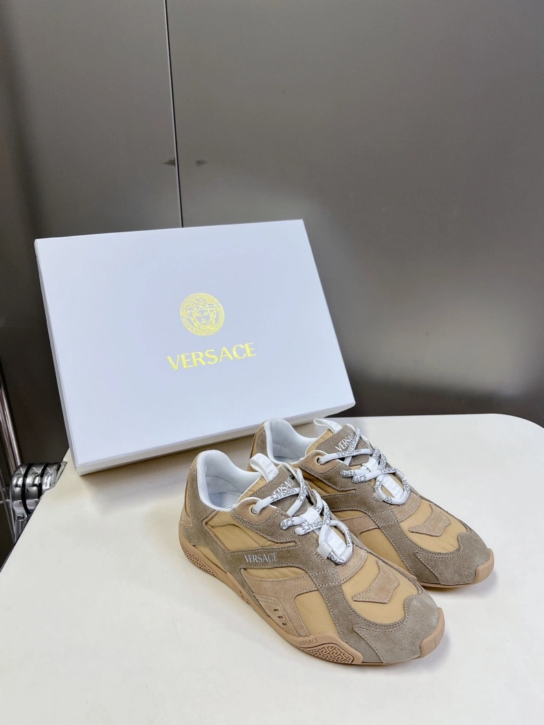 Gxvxnchy Sneakers Bright 151770
