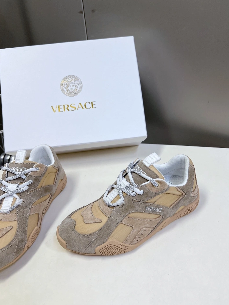 Gxvxnchy Sneakers Bright 151770