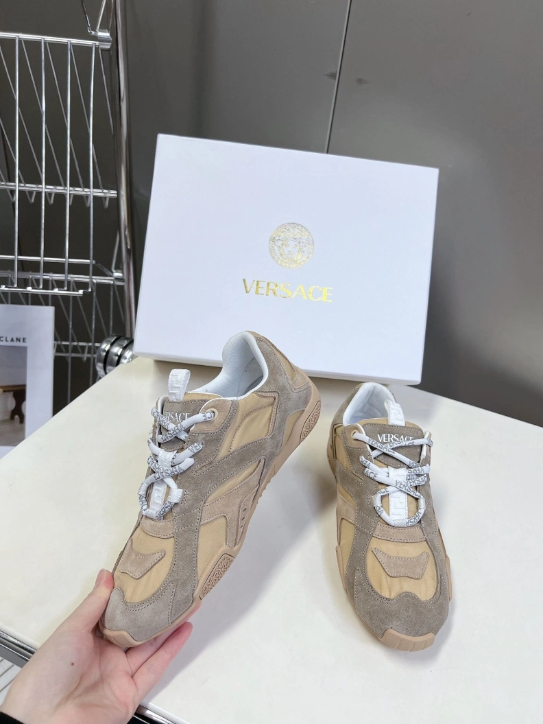 Gxvxnchy Sneakers Bright 151770
