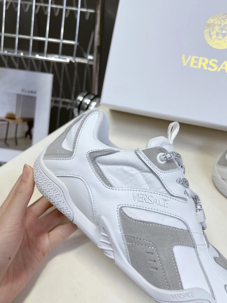 Stylish Gxvxnchy Sneakers 151767