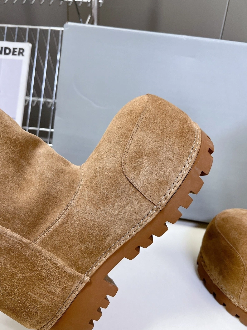 Flexible Bxlxnciaga Boots 109236