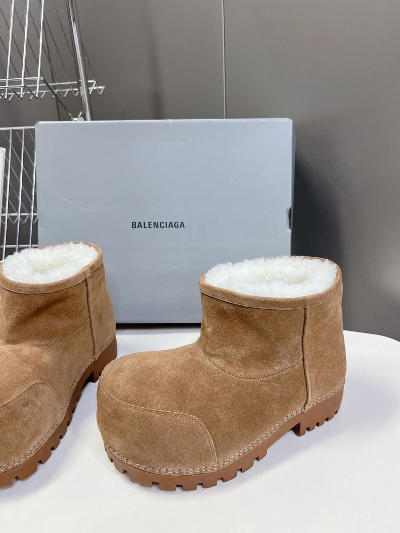 EyeCatching Bxlxnciaga Boots 109231