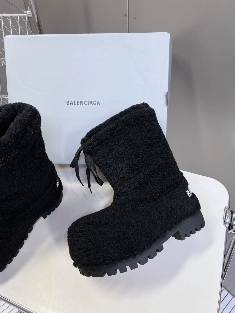 GoodFit Bxlxnciaga Boots 109213