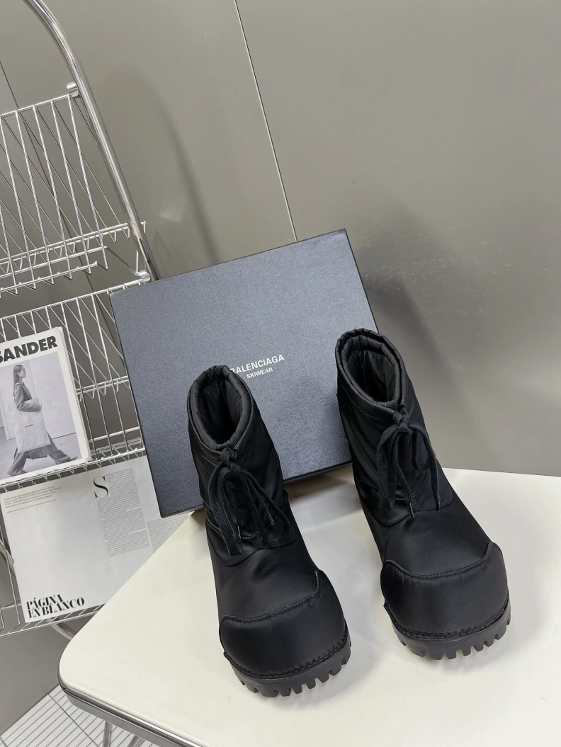 EasyMatch Bxlxnciaga Boots 109209