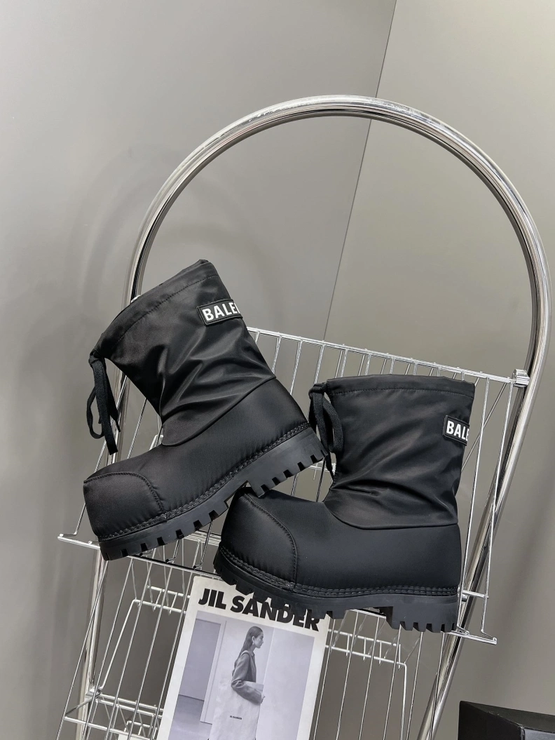 EasyMatch Bxlxnciaga Boots 109209