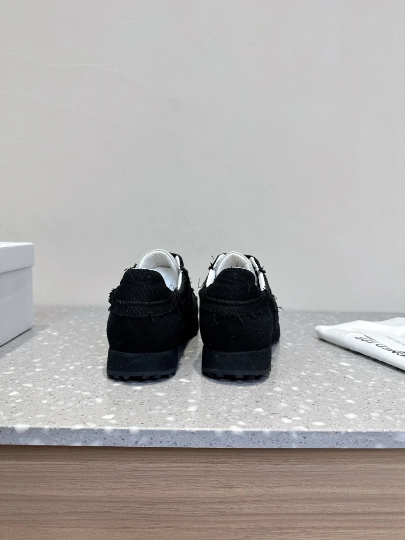 WellDesigned Othxr Sneakers 209636