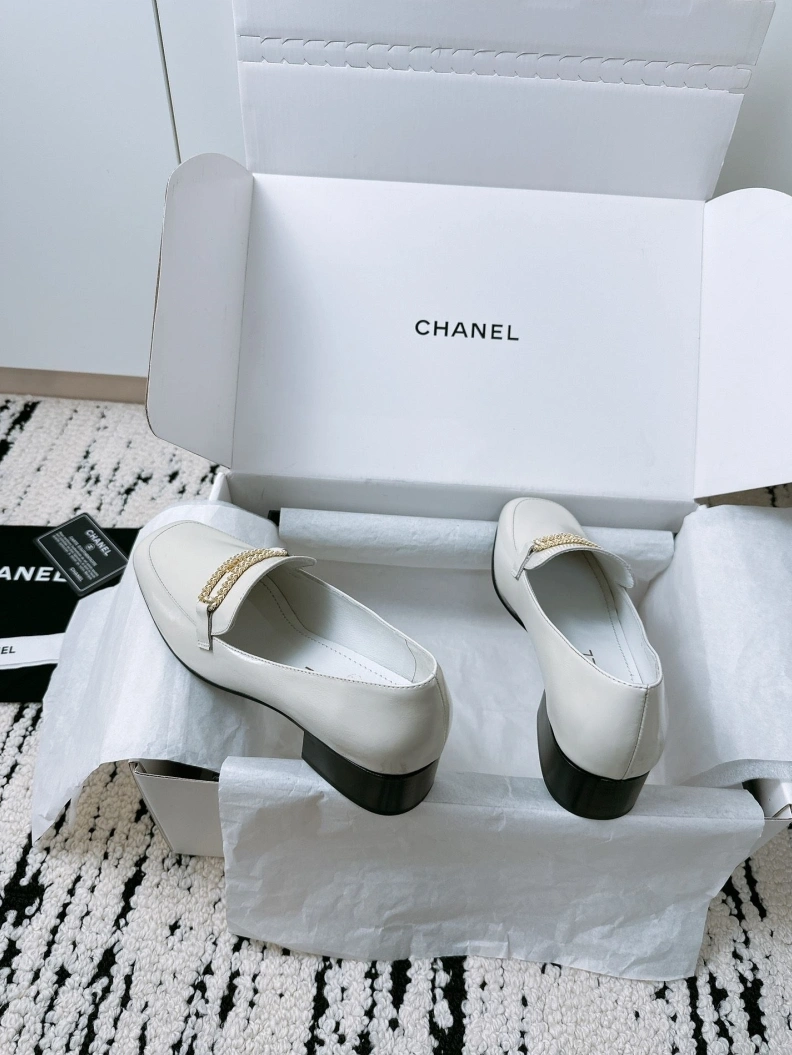 Chxnxl Leather Shoes Vibrant 117891