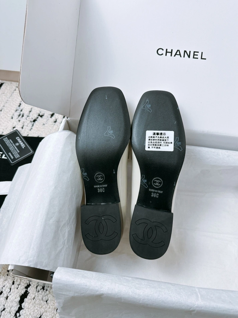 Chxnxl Leather Shoes Vibrant 117891