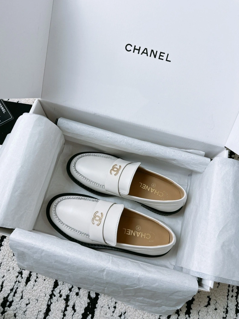 Sleek Chxnxl Leather Shoes 117855