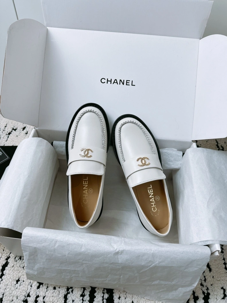 Sleek Chxnxl Leather Shoes 117855