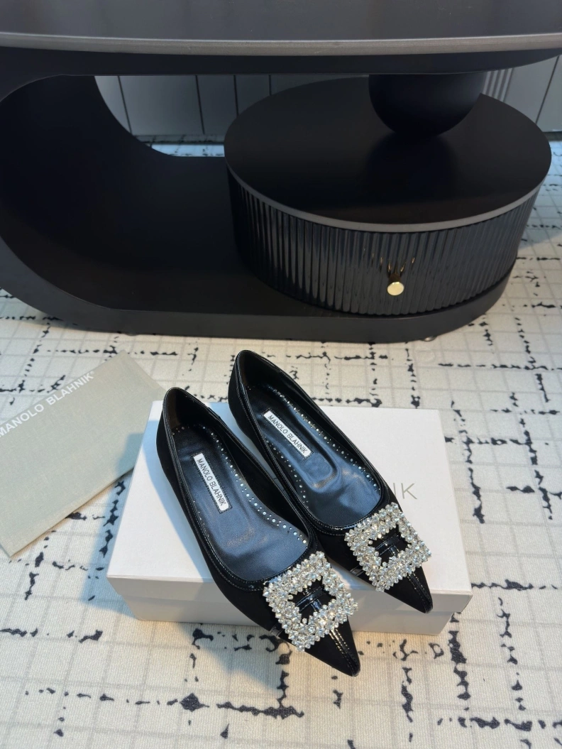 Unique Mxnxlo Blxhnxk flat shoes 192899