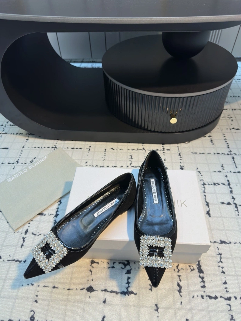 Unique Mxnxlo Blxhnxk flat shoes 192899