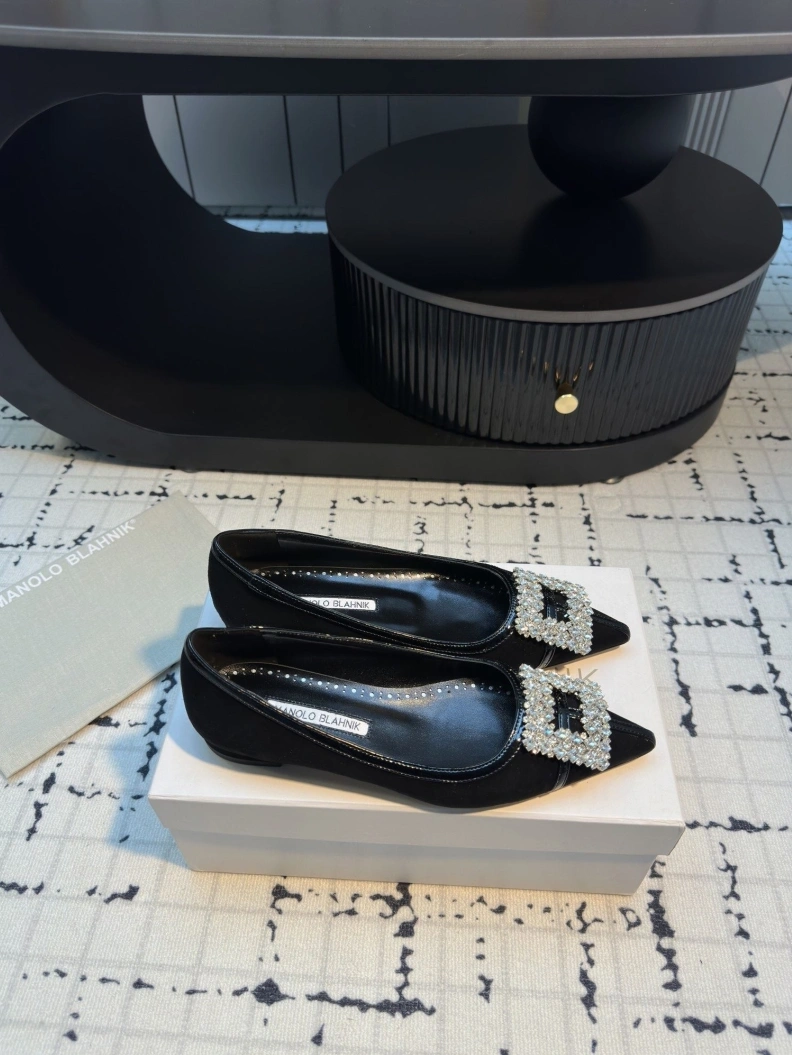 Unique Mxnxlo Blxhnxk flat shoes 192899