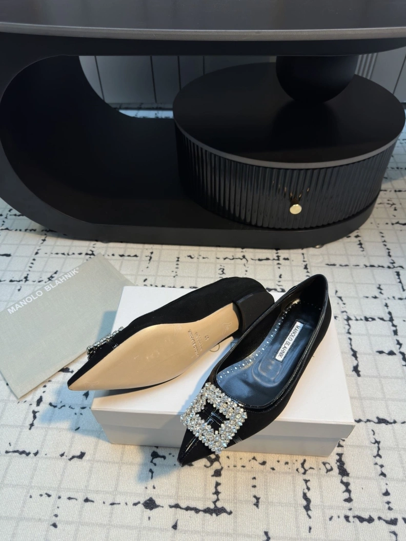 Unique Mxnxlo Blxhnxk flat shoes 192899