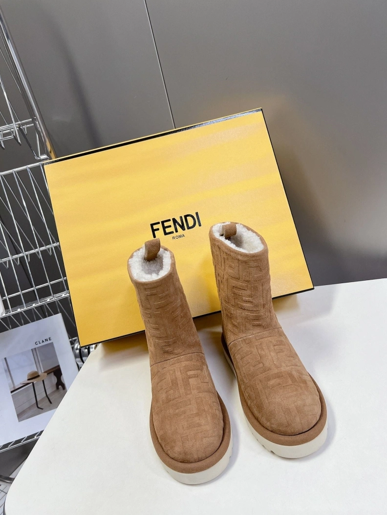 Cozy Fxndx Boots 146927