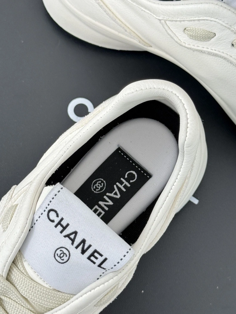 Resilient Alxxxnder Wxng Sneakers 107182