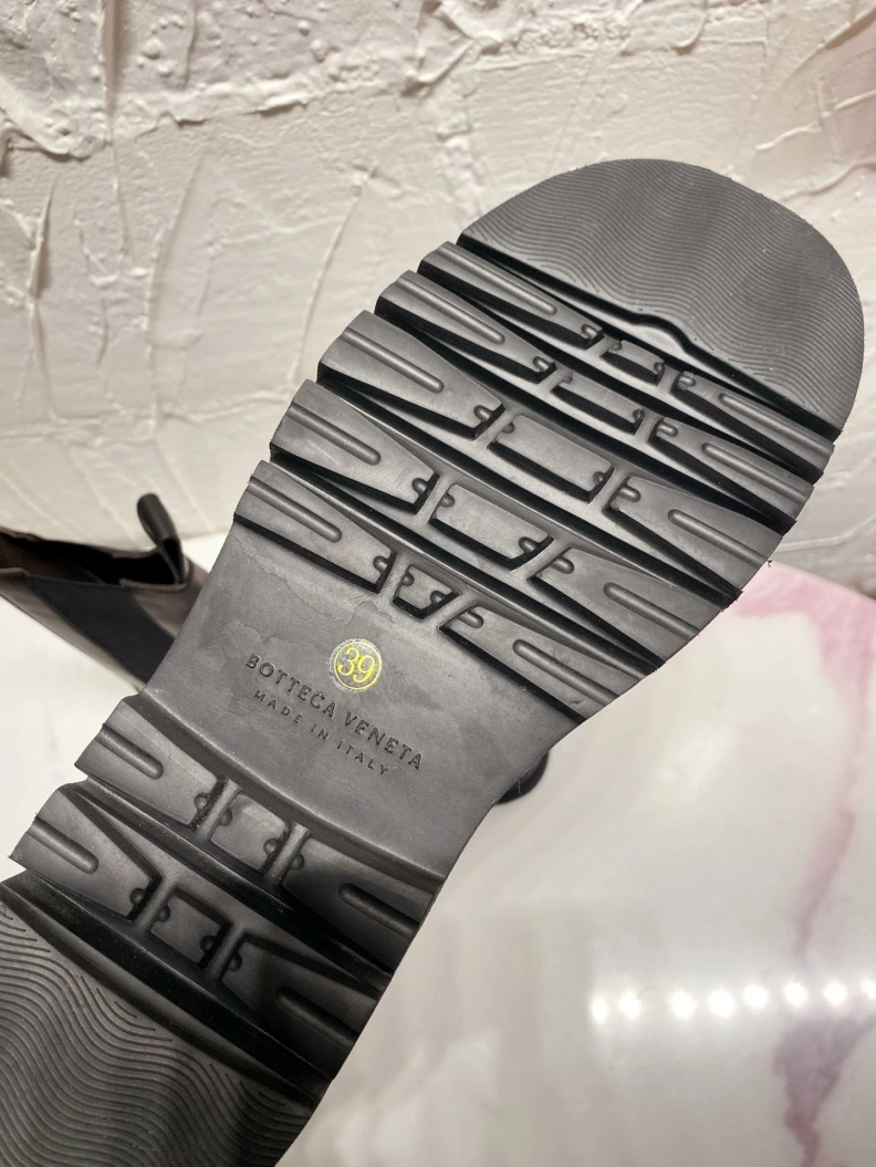 Bright Bxttxga Vxnxta Boots 112271